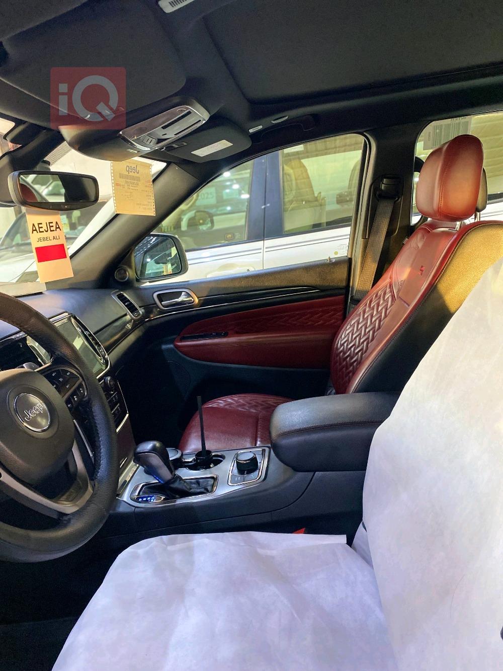 جیپ گراند شیرۆکی